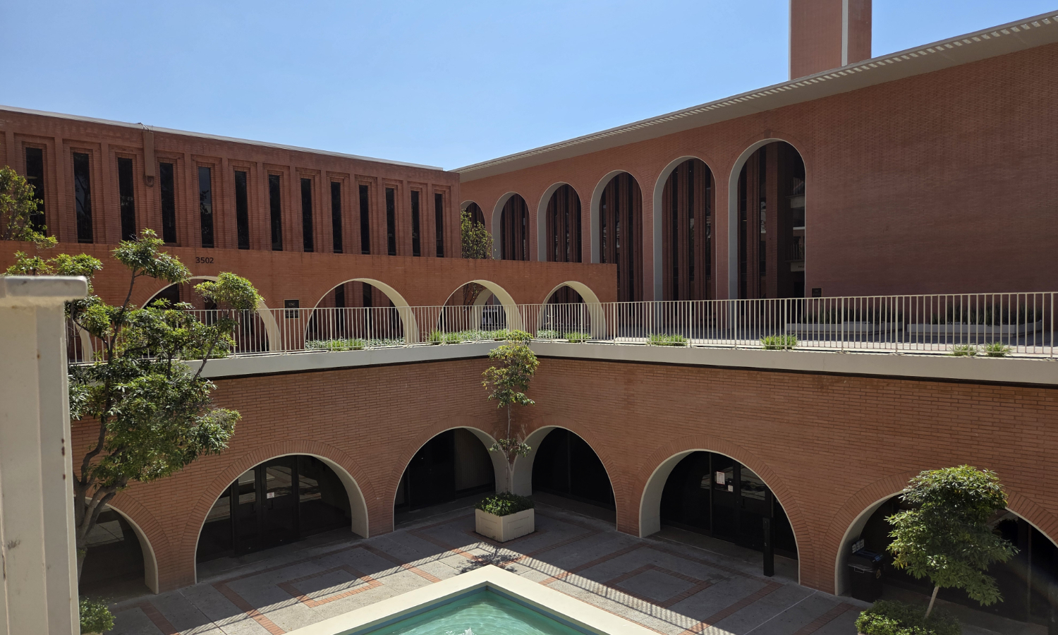 Crow Center USC